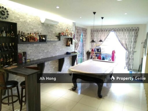 Kempas Utama / Double Storey Semi D / Serrisa Villas / Corner Lot / Renovated / Freehold