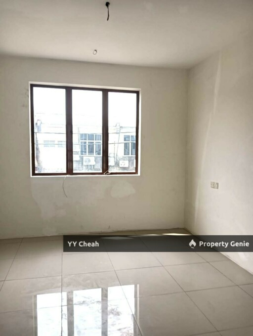 Ipoh Double Storey Unoccupied Bungalow For Sale 10k sq ft