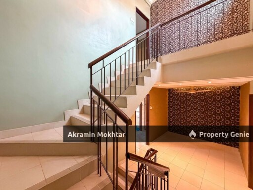 Renovated & Partially Furnished | Triple Storey Taman Sentosa Villa Kajang