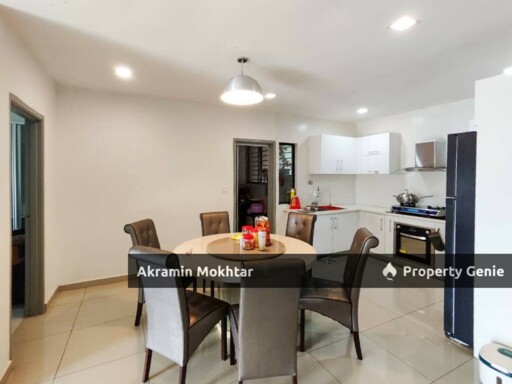 Spacious & 2 Parking | T-Parkland Condominium, Templer Park, Rawang