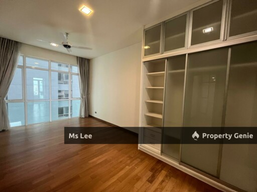 The Pearl @ KLCC-Level 27 Private lift-Sale Below Bank Value Rm180k