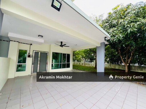 IFRERHOLD, CORNER UNIT & FULLY FIRNISHED | 3 Storey Terrace Taman Universiti, Bangi