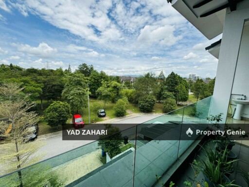 Aster Grove, Shah Alam | 3-Storey Superlink 5 Bedrooms | RM1.1M - Freehold, Below MV & Spacious Parking
