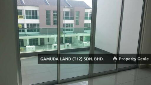 Izumi, Ambang Botanic 2