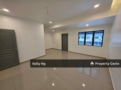 Double Sty Renovated House At Telok Gadong Tmn Gembira Klang For Sale