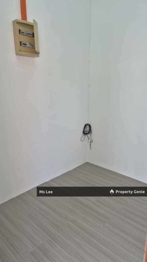 Renovated Corner 2nd Floor Shop Office @ Taman Bayu Perdana, Klang - Ready Unit