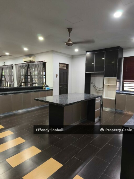BANDAR SERI PUTRA PUTRA HILLS BUNGALOW