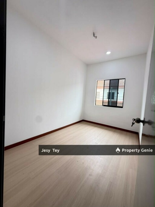 Kelapa Sawit Double Storey Fully Reno Sales