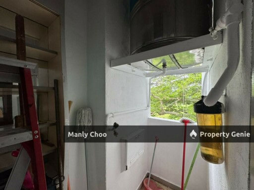 BELOW VALUE 75K FREEHOLD Sri Johor Apartment Semabok Melaka Raya TOWN