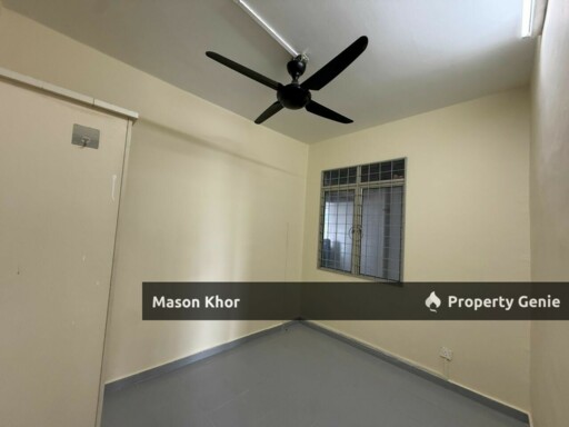 RELAU INDAH CONDOMINIUM 800sf PARTIALLY RENO & BASIC FURNISHED BUKIT JAMBUL