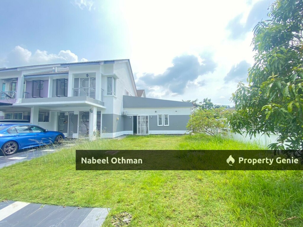 EXTENDED Double Storey Semi D Corner Unit  Alam Suria, PUNCAK ALAM