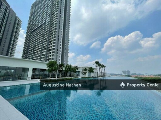 Soho Suites Sunsuria Forum, Setia Alam on Sale by Auction save $108k or 23% below mv