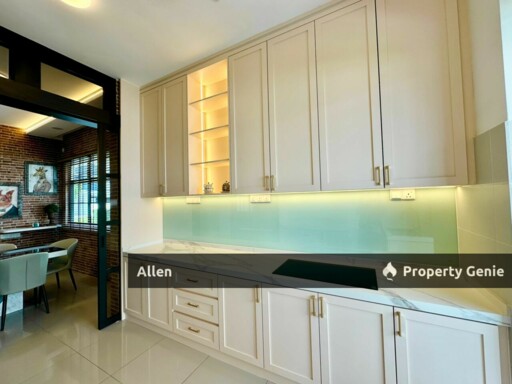 The Borough @ Eco Botanic 2 – Stunning Newly Renovated End Lot
