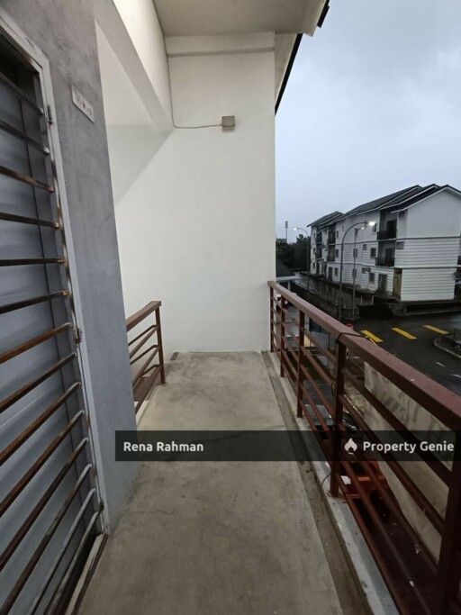 Townhouse Suci Bandar Ainsdale