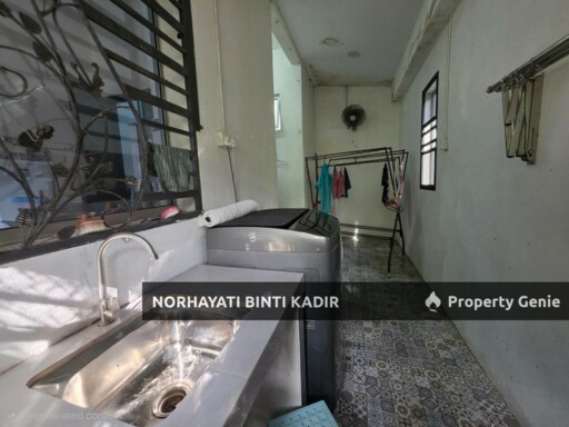 SEMI-D CORNER LOT DOUBLE STOREY KOTASAS TAMAN HARMONI PRESINT 1