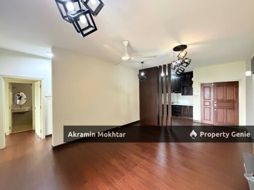 FREEHOLD, PARTIALLY FURNISHED, 1 PARKING & RENOVATED CANTIK | Kristal Villa Condominium, Kajang 2