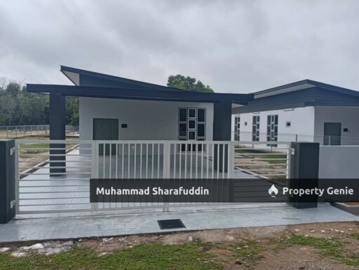 BANGLO SETINGKAT KAMPUNG HIJRAH PEKAN PAHANG