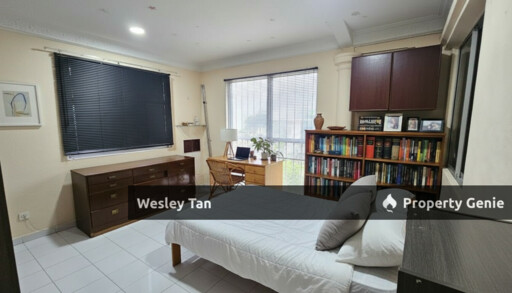 Single Storey SemiD Ayer Keroh Fully Extended 5rooms Extra Garden Area