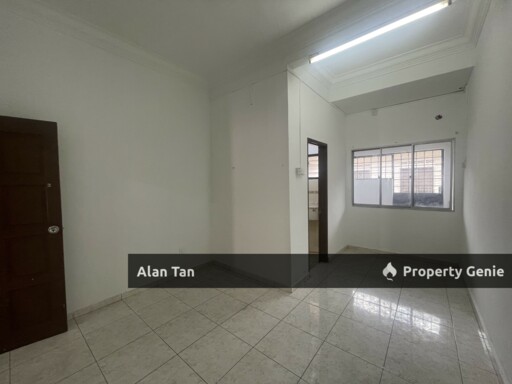 HOT!! BELOW MARKET! 2 Storey Terrace House @ Jerantut, Pahang