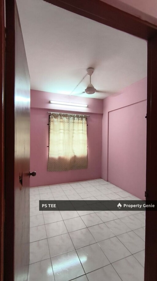 Medium Cost Apartment @ Villa Sentosa