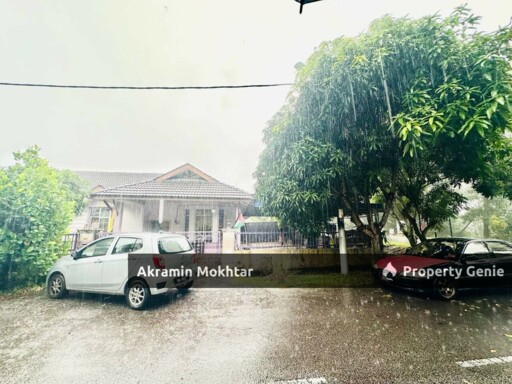 FREEHOLD & FACING OPEN | Single Storey Semi D Corner Lot Fresia Homes Jalan Jati 7, Nilai N9 nearby to USIM.