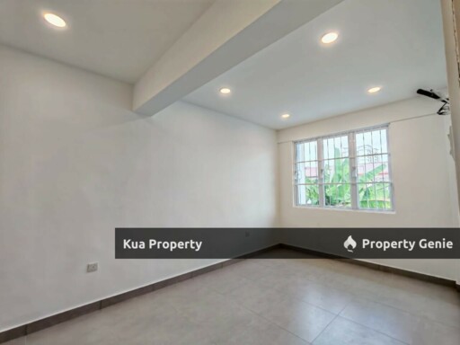 Double Storey Terrace Intermediate House For Rent! Located at Bayor Bukit, Tabuan Jaya