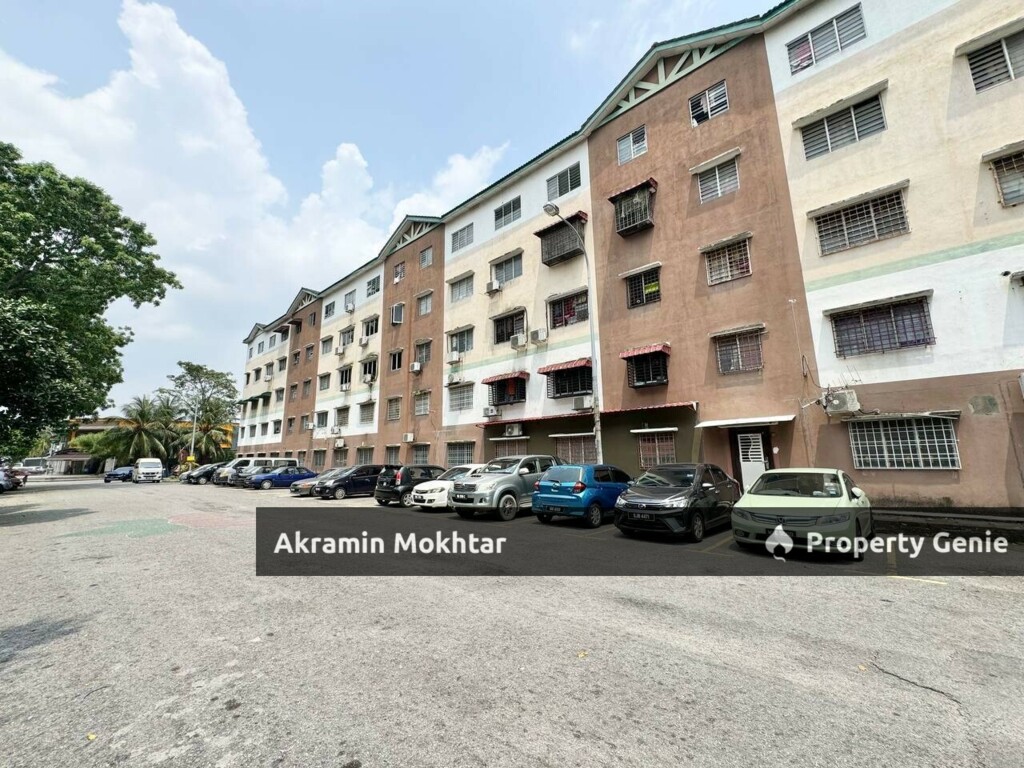 Freehold | Flat LOW COST Bandar Bukit Tinggi 2, Klang .