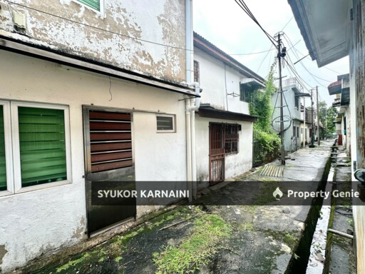 Rumah Teres Dua Tingkat, Jalan Bunga Tanjung, Taman Saraya Ampang