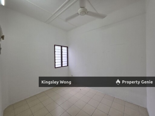 Botani Freehold Facing Field Single Storey Terrace House Renovated Unit