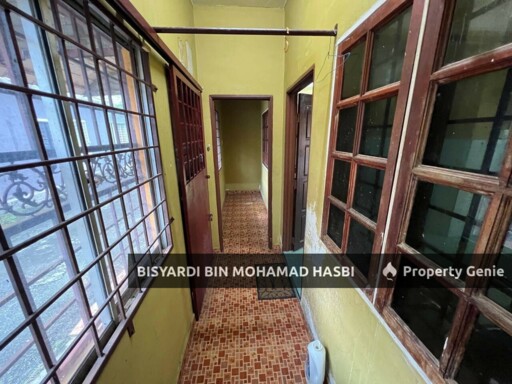 FULLY RENOVATED 2 STOREY TERRACE, BANDAR TASIK KESUMA, BERANANG .