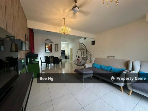 Taman Kempas Utama 2.5 storey cluster