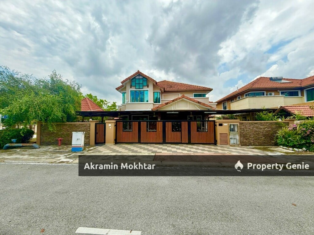 FREEHOLD, FACING OPEN , CORNER LOT & RENOVATED | 2 STOREY BUNGALOW @ AMAN PERDANA, KLANG
