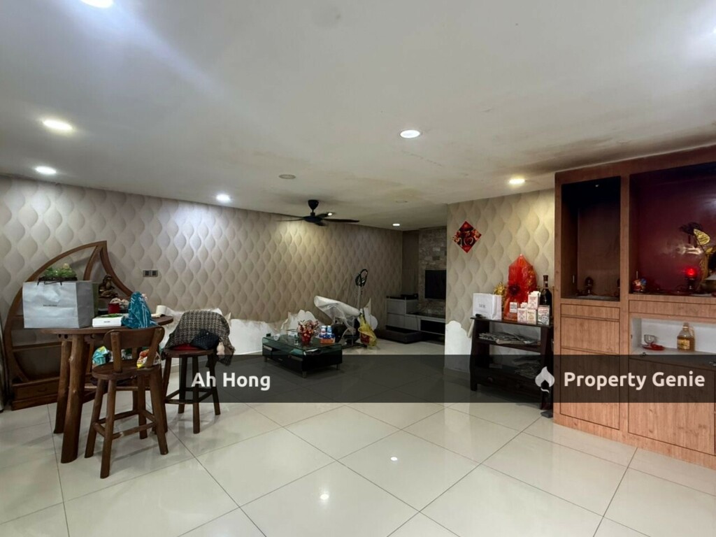 For Sale / Bukit Kempas / Double Storey / Renovated / Freehold