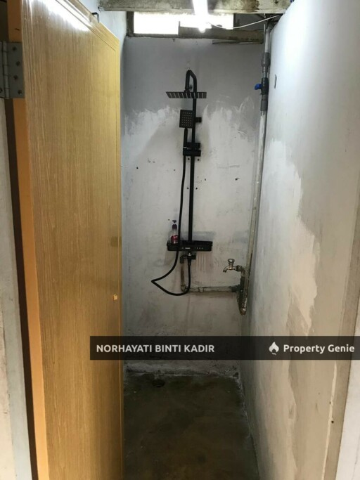 RUMAH SESEBUAH TAMAN BALOK BARU KUANTAN UNTUK DIJUAL