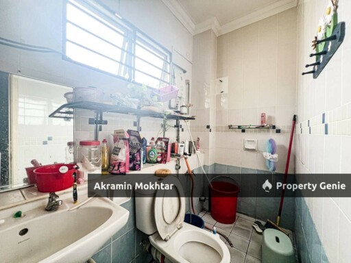FREEHOLD, RENOVATED & PARTIALLY FURNISHED | 2 Storey House Taman Prima Saujana Kajang Selangor