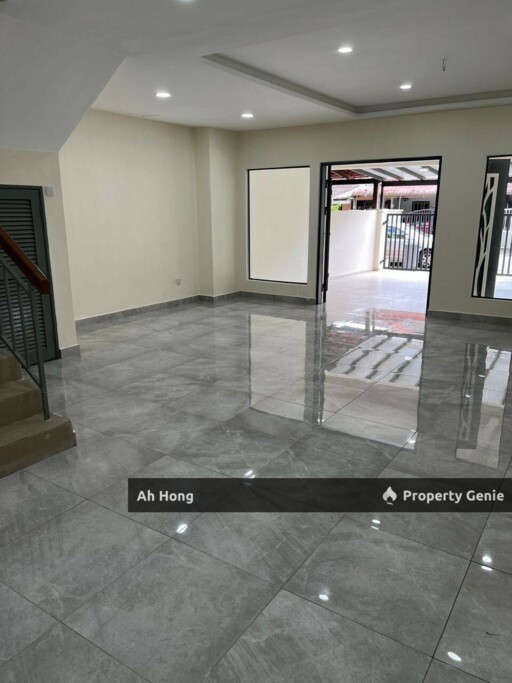 Kangkar Pulai / Pulai Indah / Double Storey / Fully Renovated / Freehold
