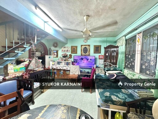 Rumah Teres Dua Tingkat, Jalan Bunga Tanjung, Taman Saraya Ampang