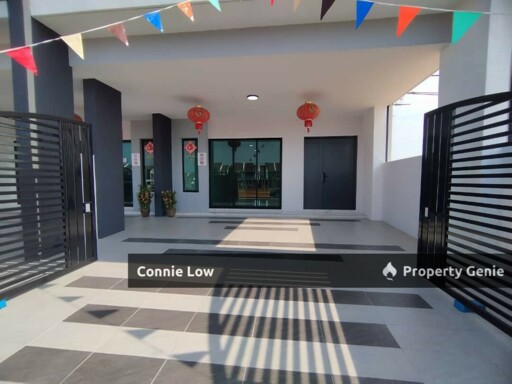 FREEHOLD Panorama Lapangan Perdana