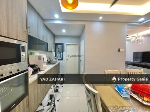 Crescent Park, Bukit Mahkota, Kajang | Townhouse 3+2 Rooms | RM640K - Fully Furnished, Renovated With Bigger Upper Unit