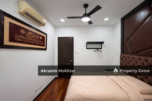 Freehold, Renovated & Partially Furnished | Double Storey Bungalow Saujana Villa, Kajang