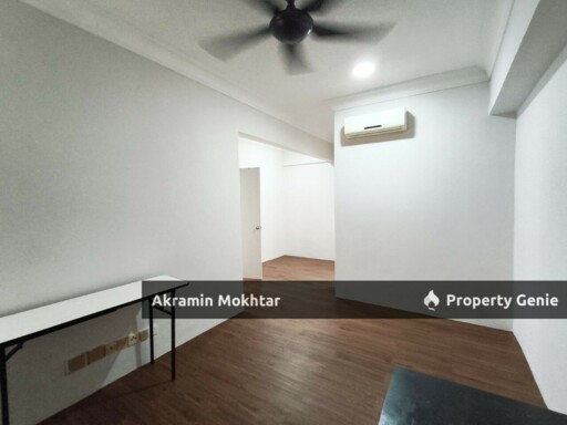Partially Furnished & 2 Parking | Penthouse @ Vista Millennium Condominium, Puchong Perdana FOR SALE!