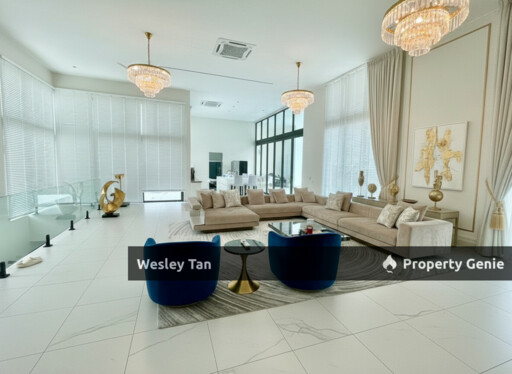 Luxury Designed 1.5 Storey Tiara Golf Corner Bungalow 8rooms Pond & Pool 24/7 Gated & Guarded