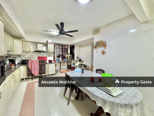 Freehold, End Lot & Renovated | Double Storey Terrace SS19, Subang Jaya