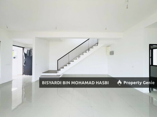 Corner Lot 2 Storey Terrace Nadira 2 Bandar Bukit Raja, Klang.
