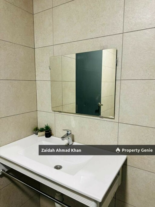 AERA RESIDENCE PETALING JAYA SERVICED RESIDENCE FOR RENT FULLY FURNISHED 2 CARPARK