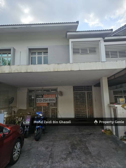 Two storey terrace presint 11