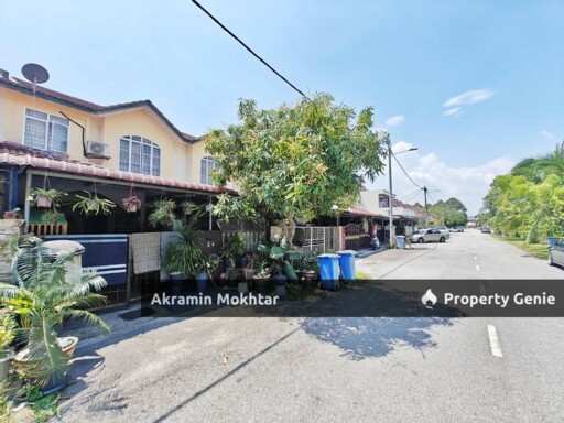 Double Storey Terrace, Taman Sri Putra, Banting