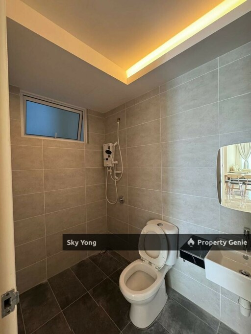 Quay West Residence Fully Furnished For Rent