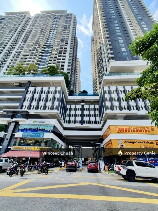 KL Traders Square Setapak For Rent | 940sqft 3+1 Bed Fully Furnished Pool View