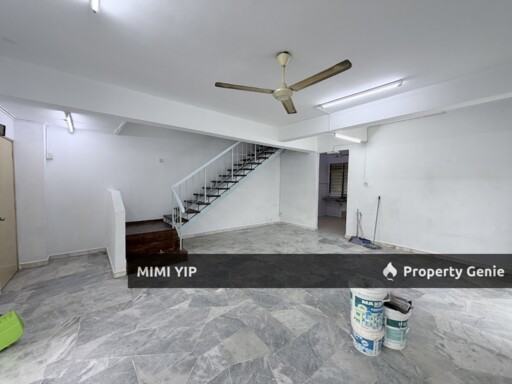 Bandar Mahkota Cheras 2 Storey Corner Lot House For Rent | 4 Bedrooms | RM2,000